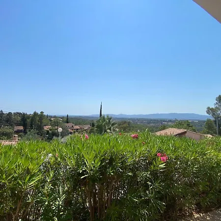Maison Au Calme Dans Privee Avec Piscine Vue * Fréjus