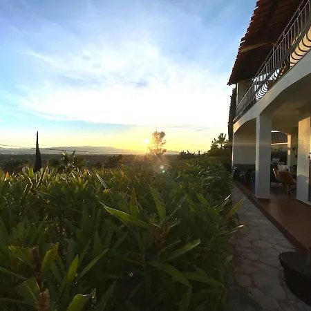 Maison Au Calme Dans Privee Avec Piscine Vue Holiday home Frejus