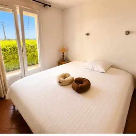 Дом отдыха Maison Au Calme Dans Privee Avec Piscine Vue *